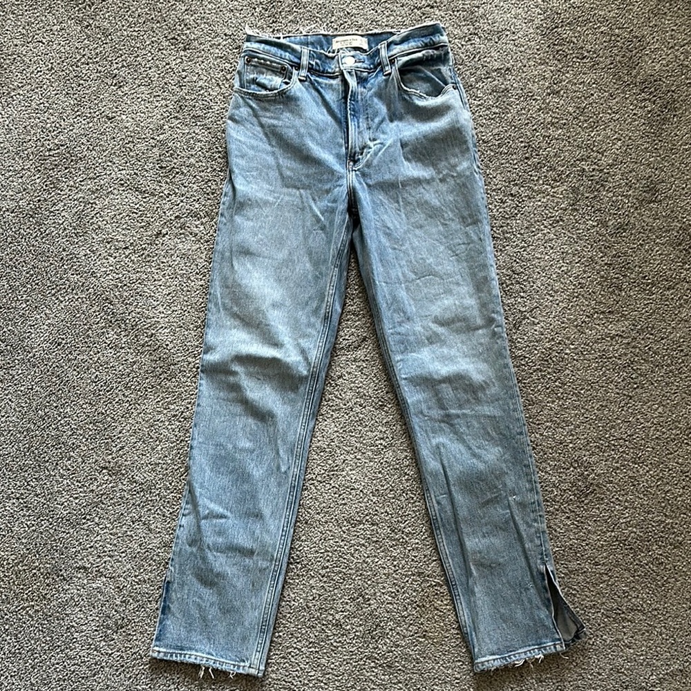 Abercrombie 90’s straight ultra high rise jeans